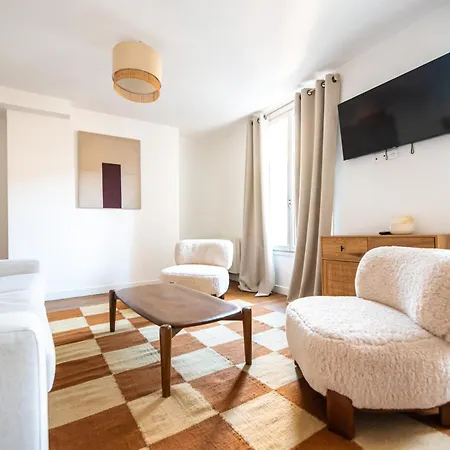 Cosy Flat In Saint-germain Des Pres Paris